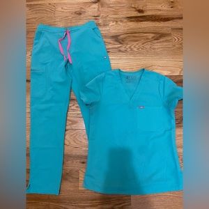 Figs set, Yola pant and Catarina top, surgical green, size small